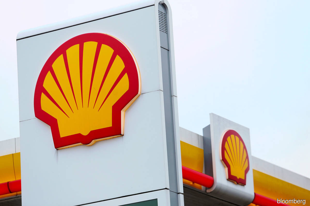 Shell posts record 2022 profit as natural gas unit thrives